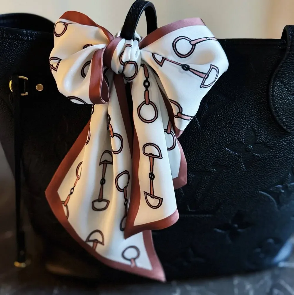 Equestrian Chain Link Border Accent Scarf